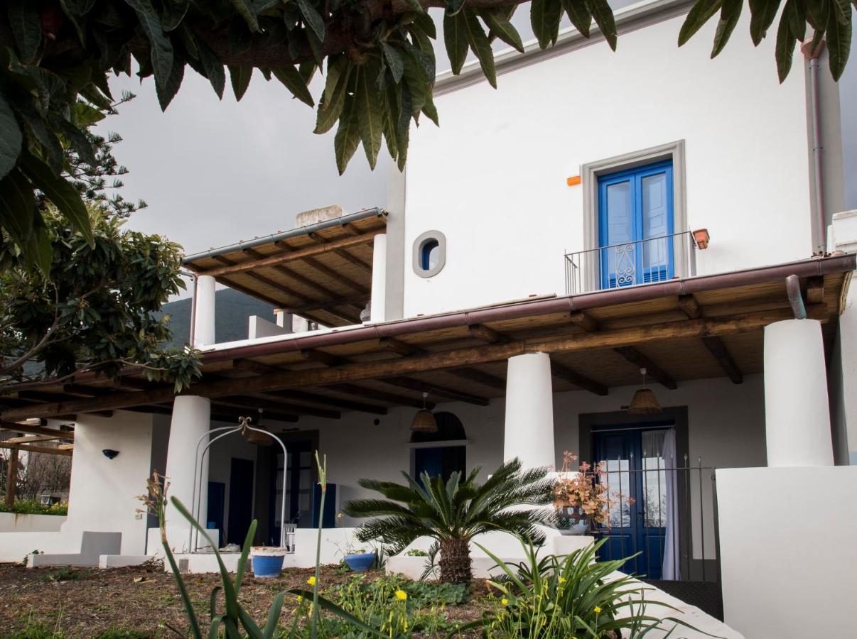 Villa Insolia Santa Marina Salina Esterno foto