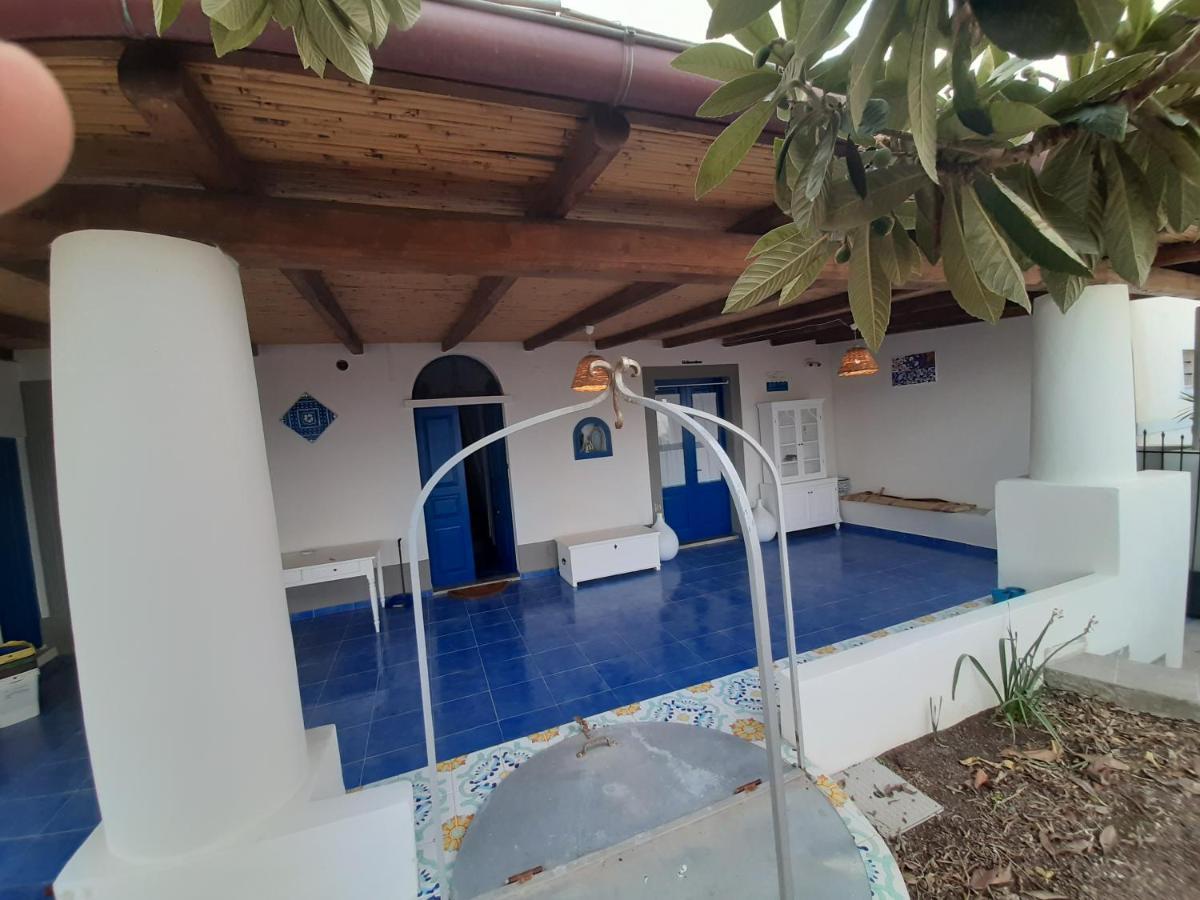Villa Insolia Santa Marina Salina Esterno foto